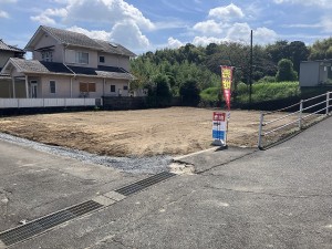 建築条件なし　四日市市朝明町　住宅用地143坪