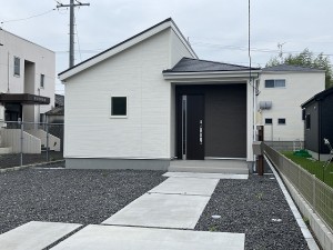 リーブルガーデン四日市市楠町北五味塚第7　新築分譲　1号棟