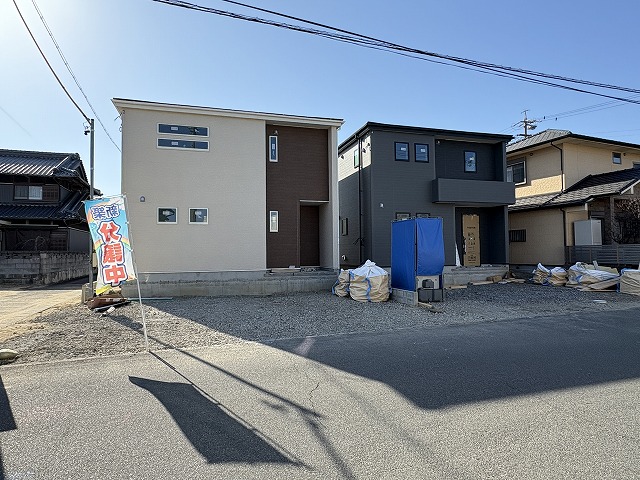 四日市市北五味塚第9　新築分譲　≪全２棟≫　　小中学校徒歩５分！